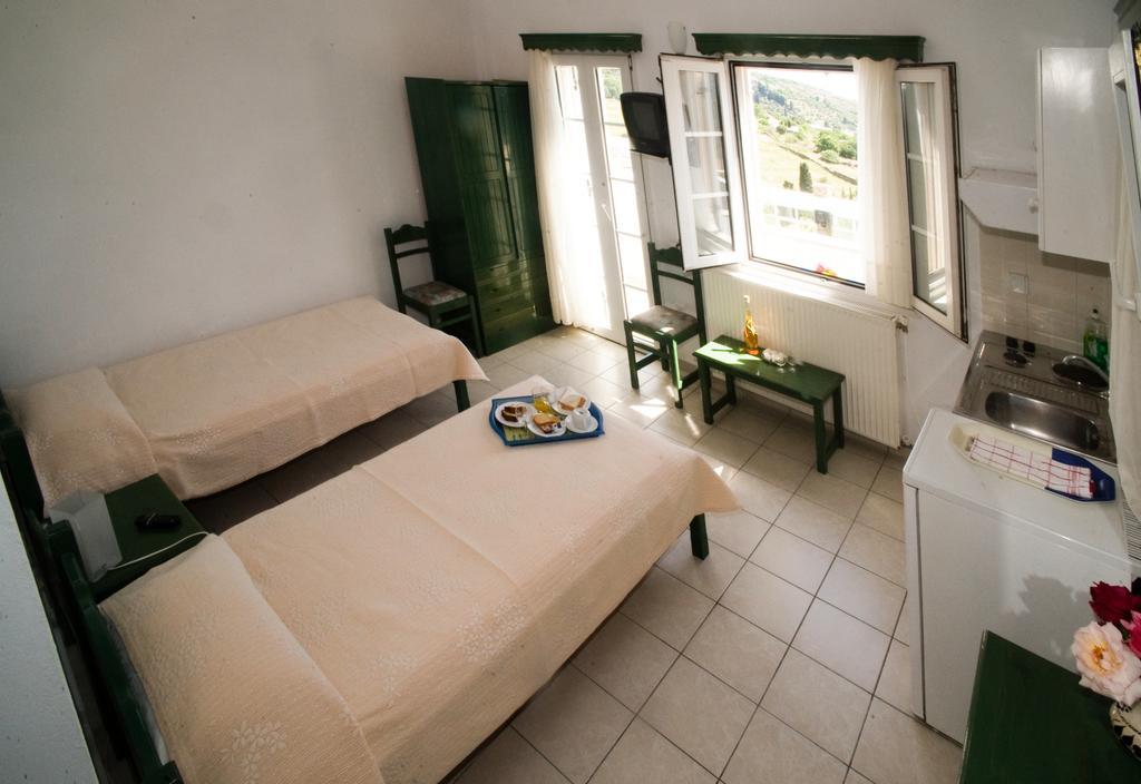 Aiolos Hotel Menites Exterior photo