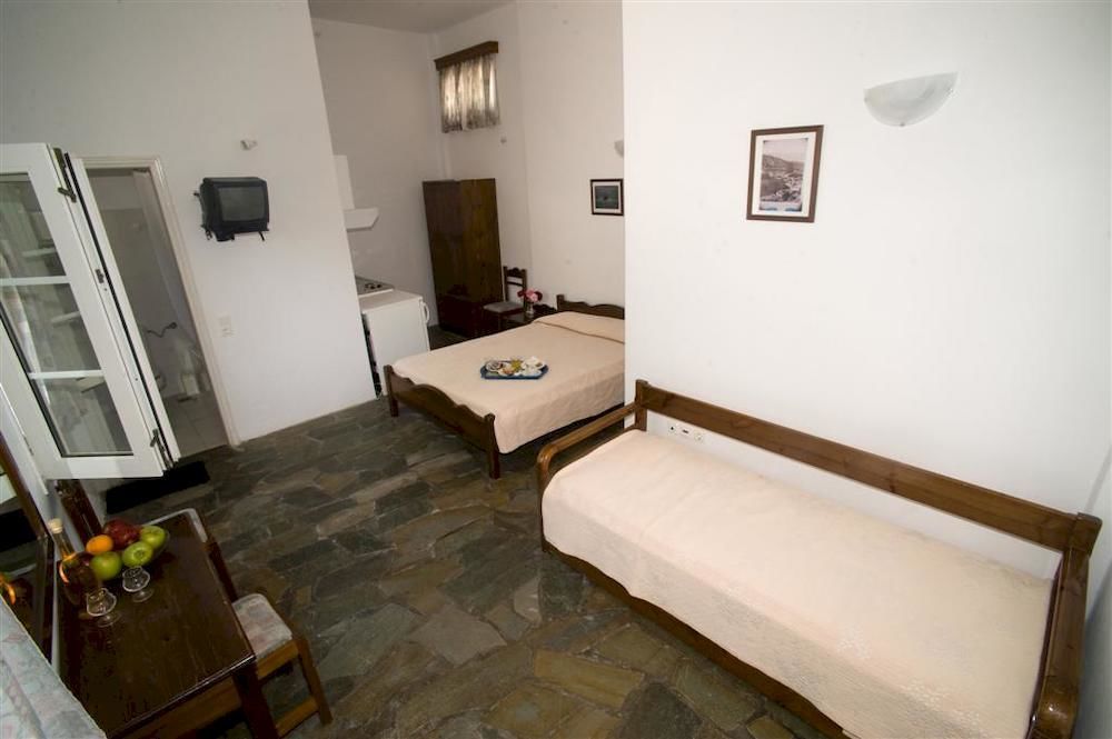Aiolos Hotel Menites Exterior photo